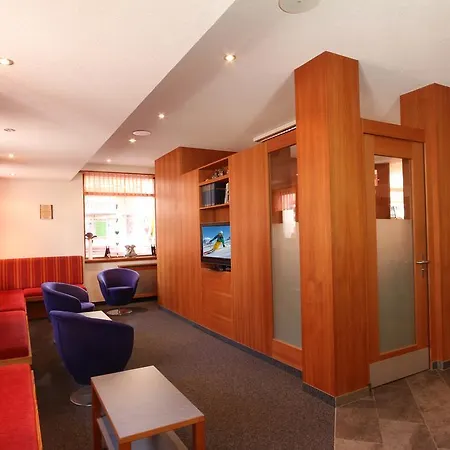 Garni Domino بيت ضيافة Saas Fee