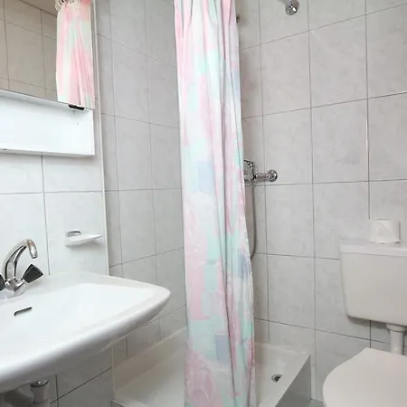 Garni Domino Πανσιόν 3*