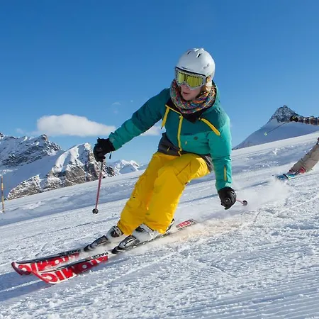 Πανσιόν Garni Domino Saas Fee